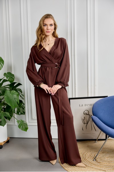 Костюм с баской 428-09 шоколадный